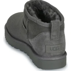 UGG CLASSIC ULTRA MINI