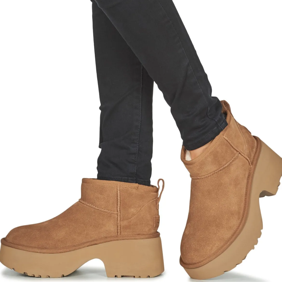 UGG CLASSIC ULTRA MINI