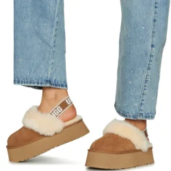 UGG FUNKETTE