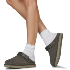 UGG GOLDENSTAR
