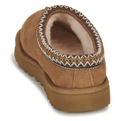 UGG TASMAN
