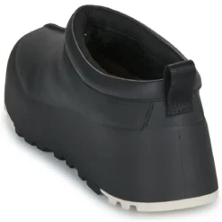 UGG TASMAN