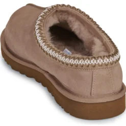 UGG TASMAN II