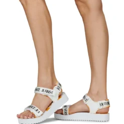 Versace Jeans Couture 80VA3SX4