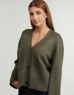 Veste / Cardigans Vila